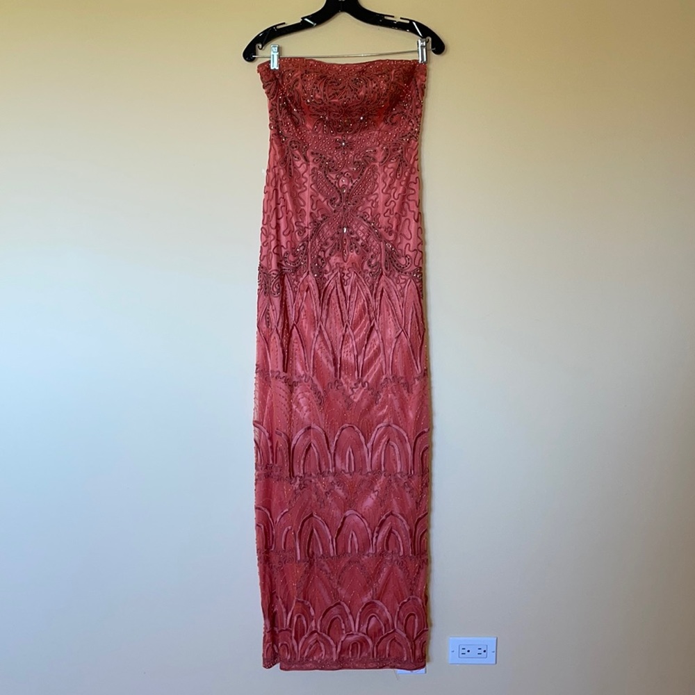 Embellished evening gown coral size 6 sue wong